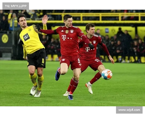 拜仁战术调整奏效，比赛胜利属于他们