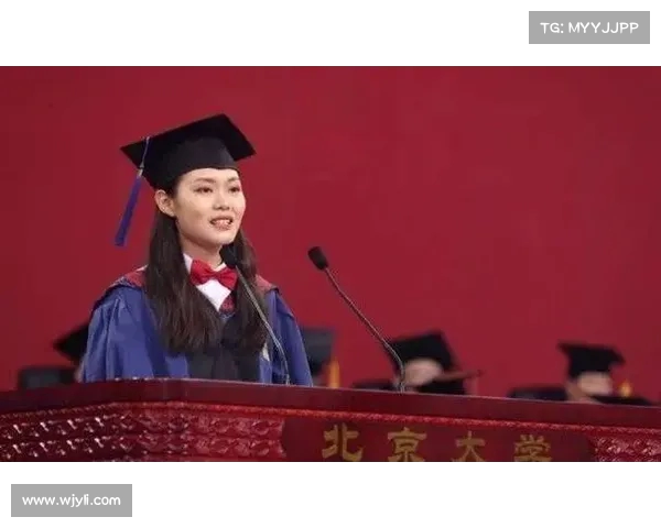 韦东奕与小清新女生同框，温暖微笑引发网友热议！